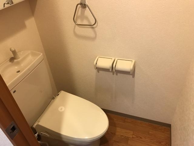 トイレ　シャワー付トイレ