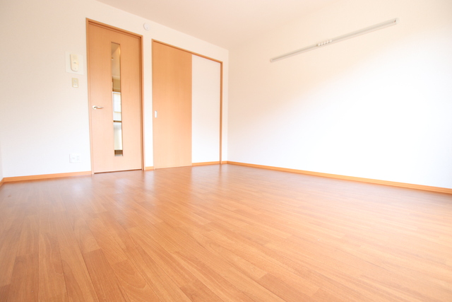 その他部屋・スペース　９帖洋室　ウォークインクローゼット付きです♪