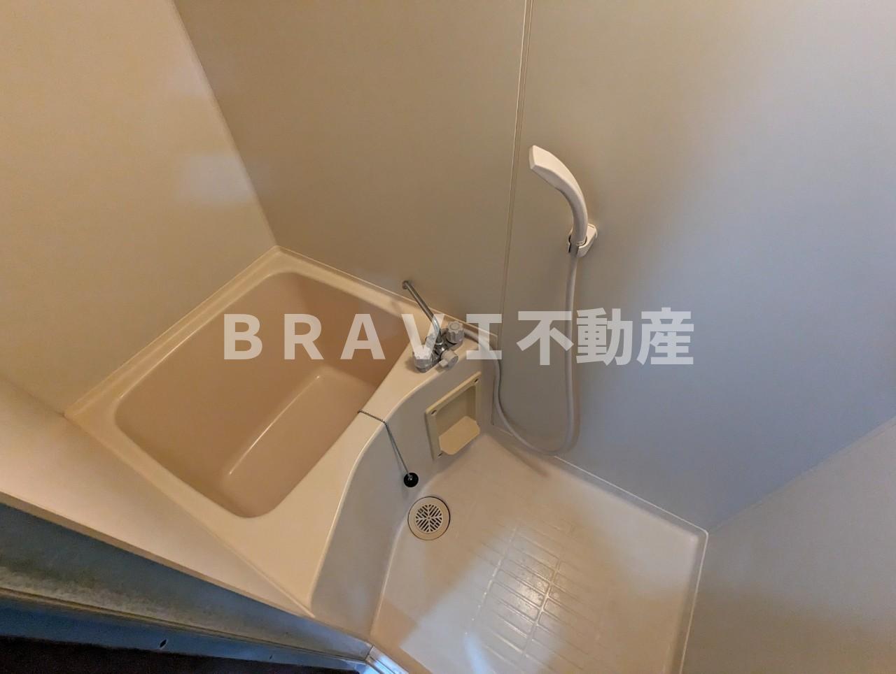 バス・シャワールーム　【エミグラント・N】きれいなお風呂です