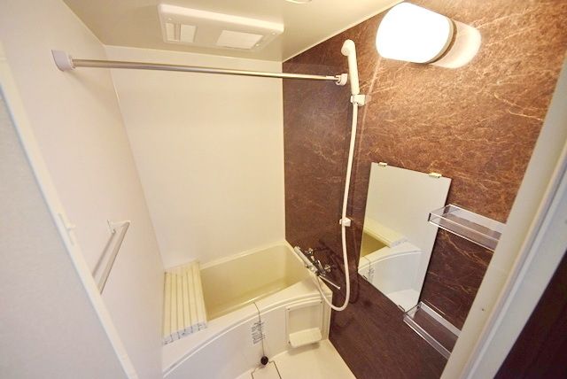 バス・シャワールーム　★浴室乾燥ございます★