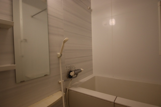 バス・シャワールーム　※別室の参考写真の為、現況優先です。