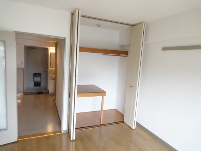 収納　同物件別号室