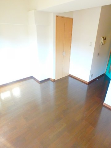 居室・リビング　※写真は別号室のものです