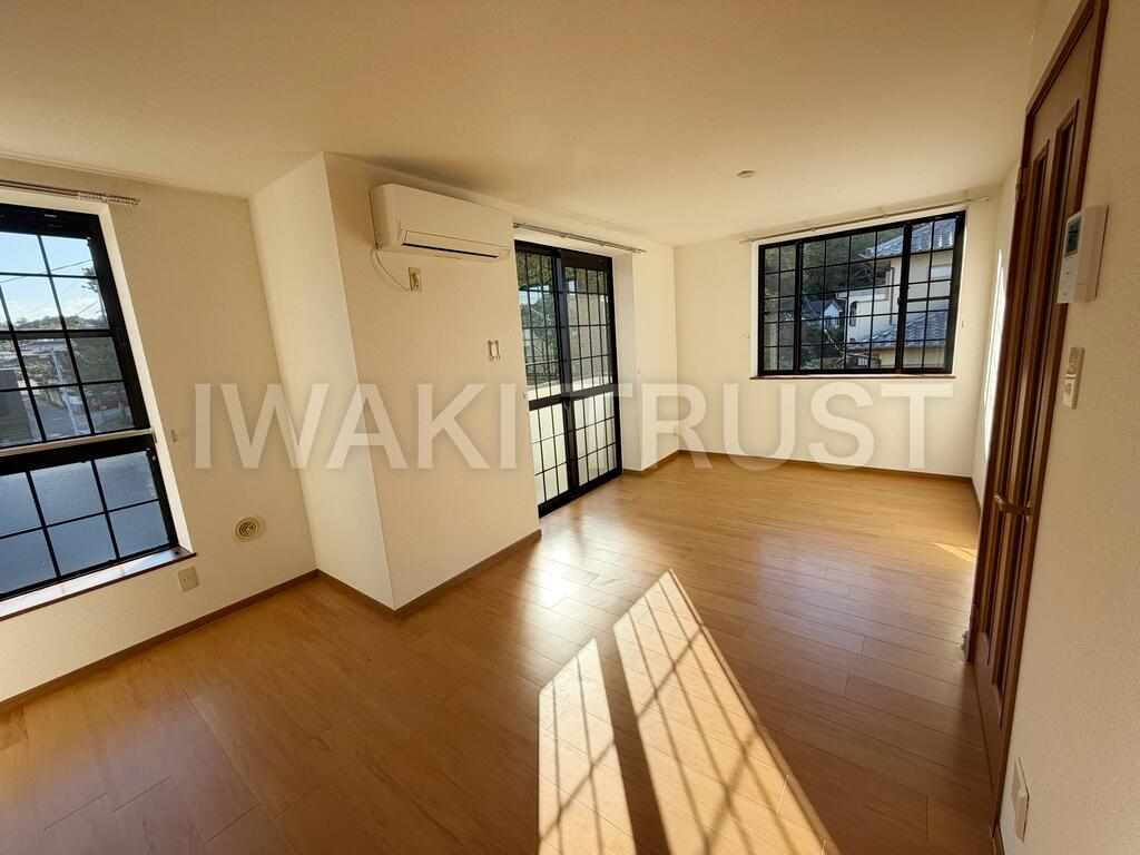 居室・リビング　※同型タイプ参考写真