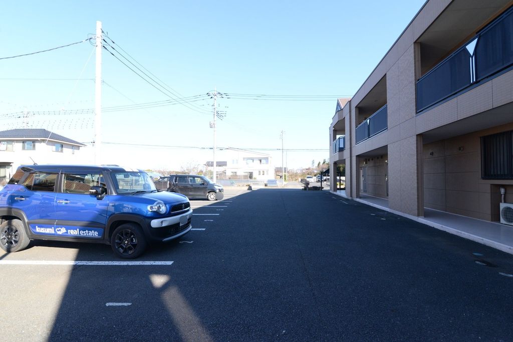 駐車場　駐車場