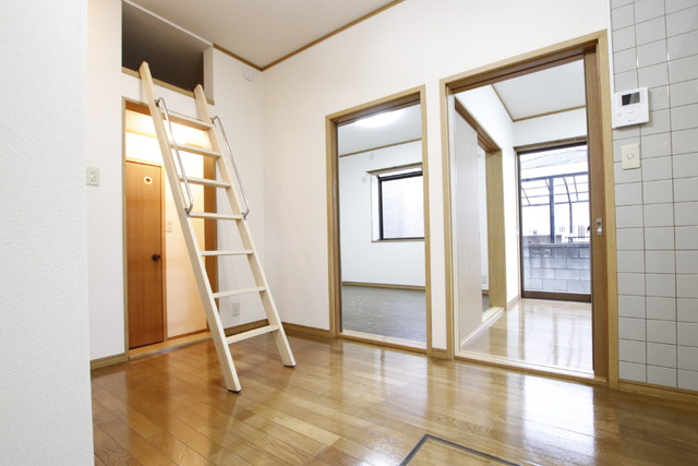 居室・リビング　ロフトあります！