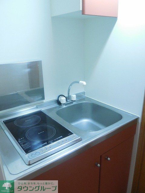 キッチン　2口の電気コンロ