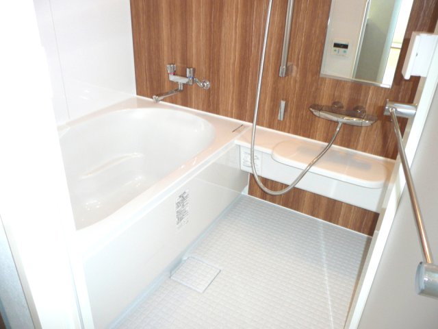 バス・シャワールーム　お風呂で日々の疲れを落としましょう