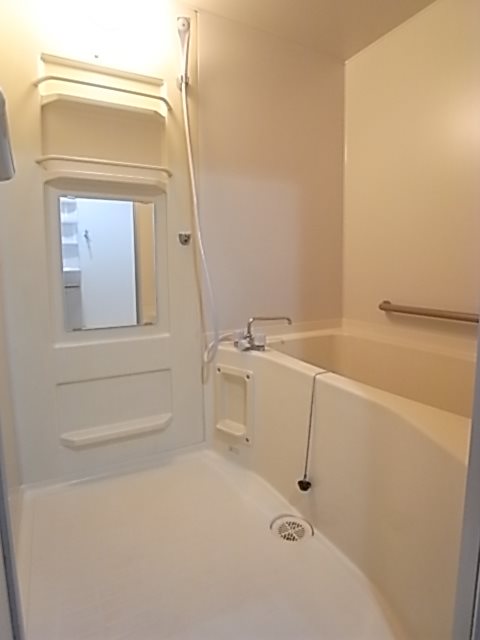 バス・シャワールーム　きれいなお風呂です