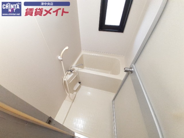 バス・シャワールーム　同型参考写真
