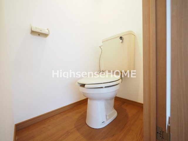トイレ　落ち着いたトイレです