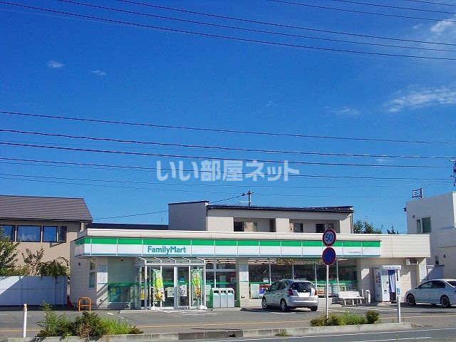 コンビニ　ファミリーマート 秋田広面板橋添店（コンビニ）まで597m