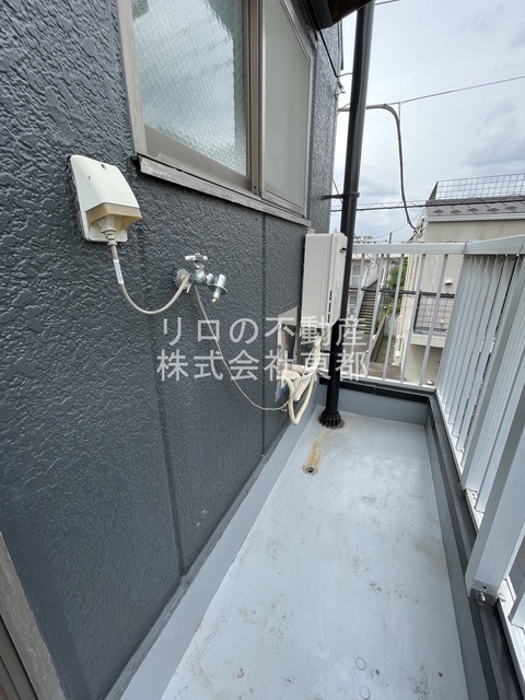 その他　洗濯機置き場がバルコニーにあるのでお洗濯干すのが簡単です！