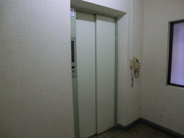 その他共有部分　エレベータ付いてます。