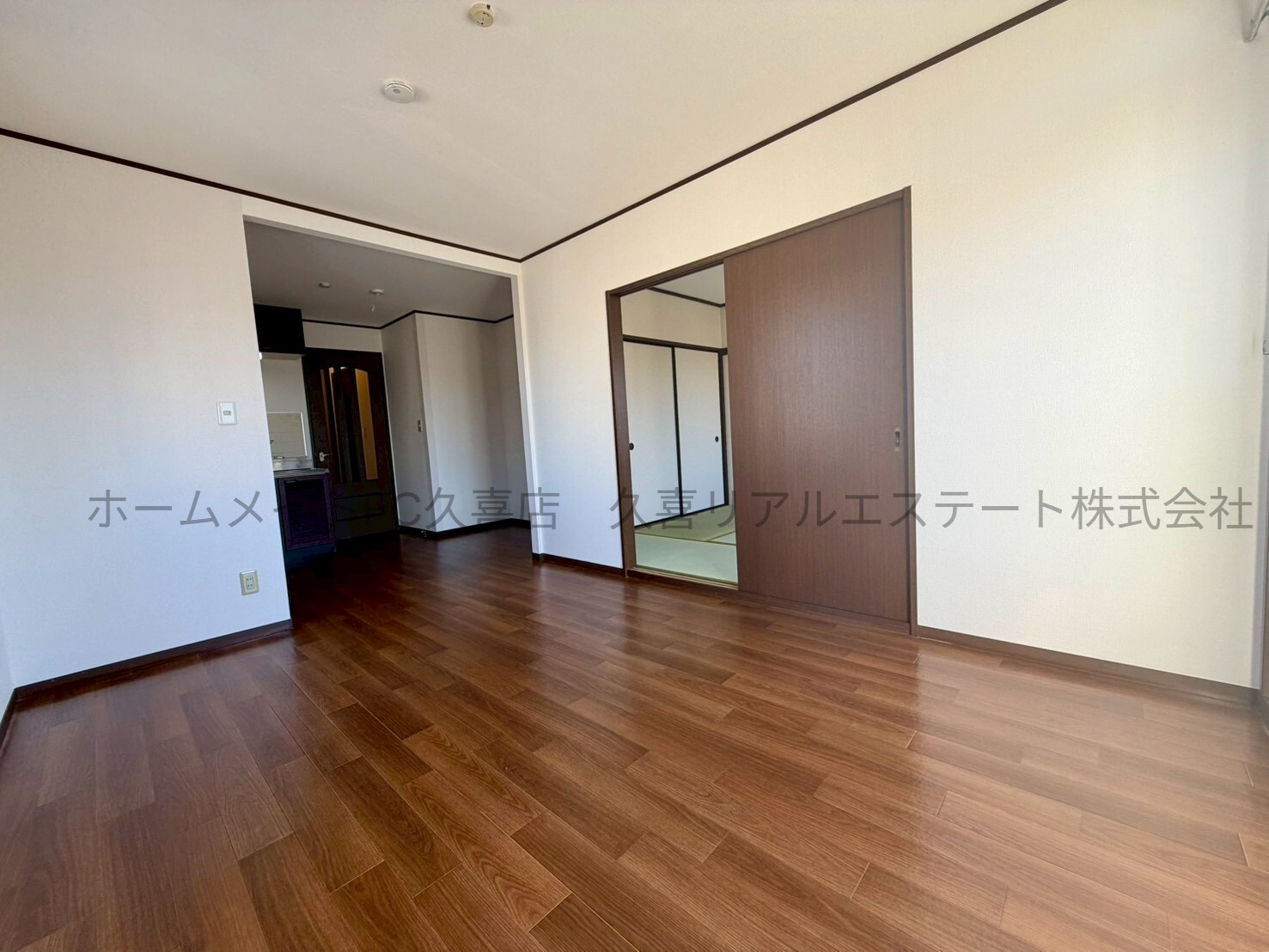 居室・リビング　同建物別号室