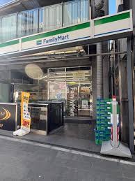 コンビニ　ファミリーマート アークヒルズ前店（コンビニ）まで54m