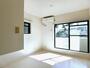 居室・リビング　南向き洋室6帖☆バルコニーに繋がる角部屋二面採光のお部屋です