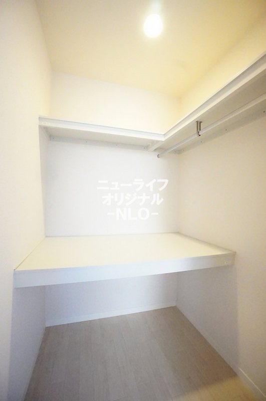 収納　洋服～布団、季節物までスッキリ収まるウォークインクローゼット