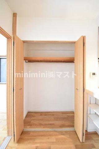 収納　同マンション参考写真