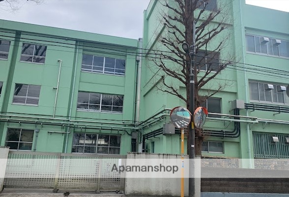小学校　練馬区立旭丘小学校（小学校）まで340m