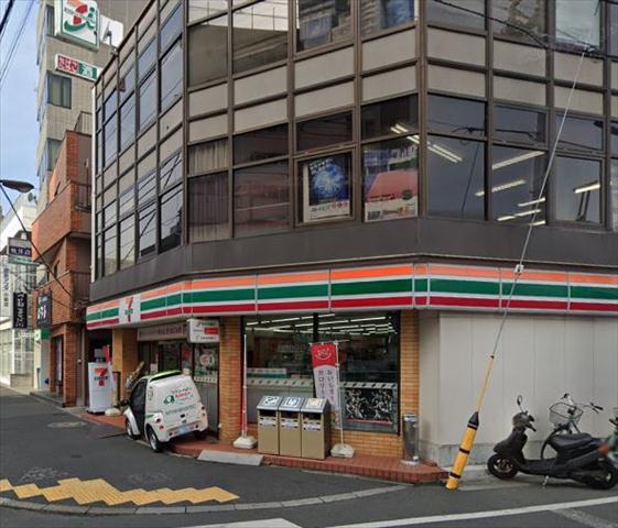 コンビニ　セブンイレブン（コンビニ）まで1087m