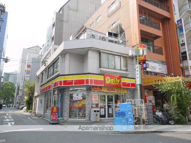 コンビニ　デイリーヤマザキ（コンビニ）まで174m