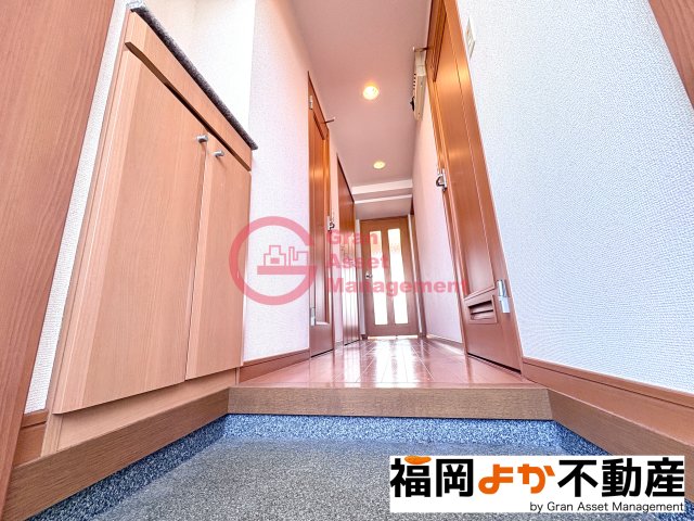 玄関　明るい玄関です