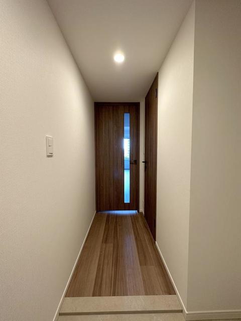 玄関　※写真は同タイプ住戸です。