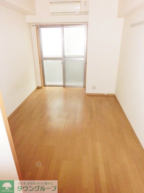 フルーラン船橋の居間写真