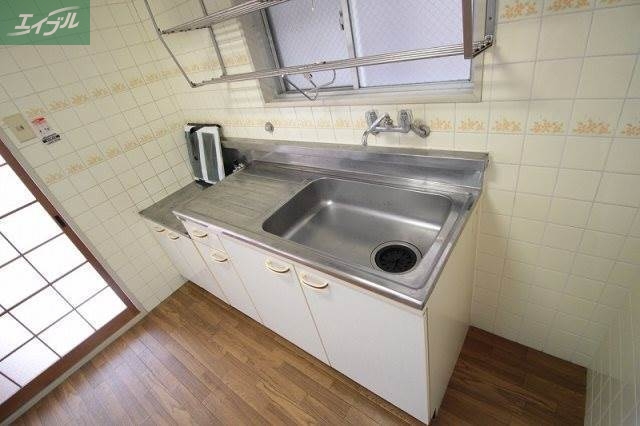 コスモクィーン富田町のキッチン写真