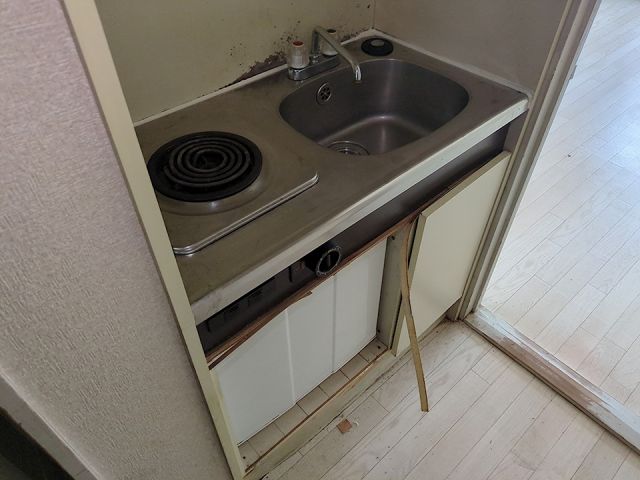 東急田園都市線 つきみ野駅 徒歩7分 2階建 築40年のキッチン写真