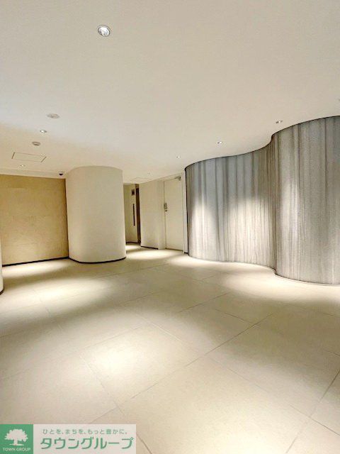 ＪＲ山手線 目黒駅 徒歩5分 8階建 築2年の外観写真