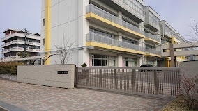 中学校　大治町立大治中学校（中学校）まで1925m