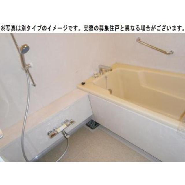 バス・シャワールーム　※写真は同タイプ住戸です。