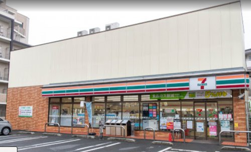 コンビニ　セブンイレブン 板橋赤塚新町2丁目店（コンビニ）まで383m