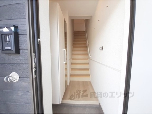 玄関　同タイプのお部屋の写真です