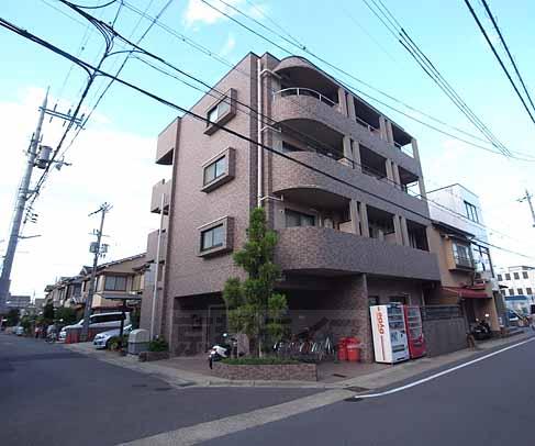 建物外観　ｅｏ光対応済です。