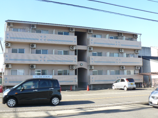 善通寺市原田町のマンションの建物外観