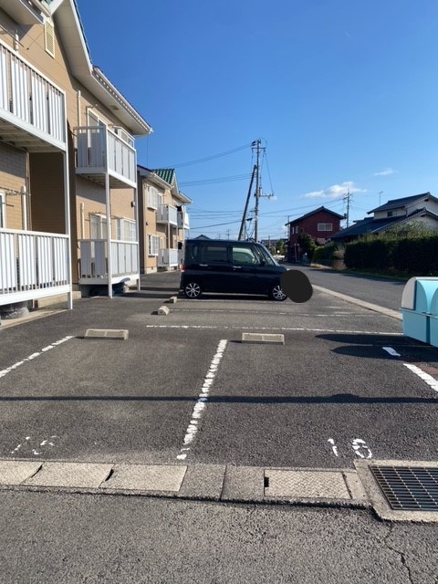 【グラディールセントラルI　Cの駐車場】