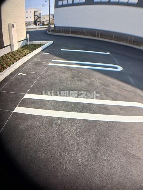 【亀岡市篠町広田のアパートの駐車場】