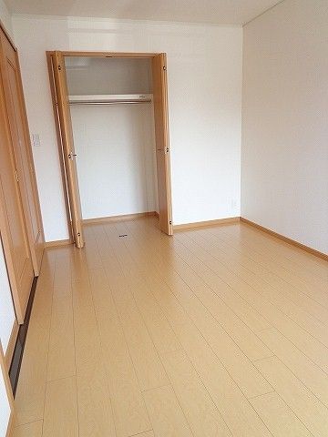 【豊橋市松井町のアパートの収納】