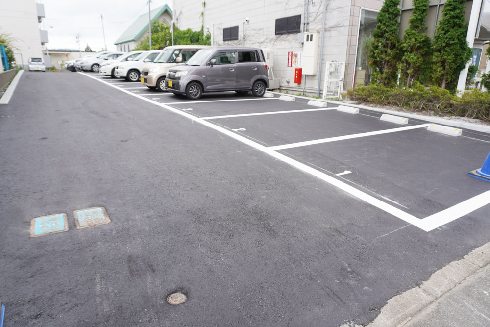 【パルム惣門町の駐車場】