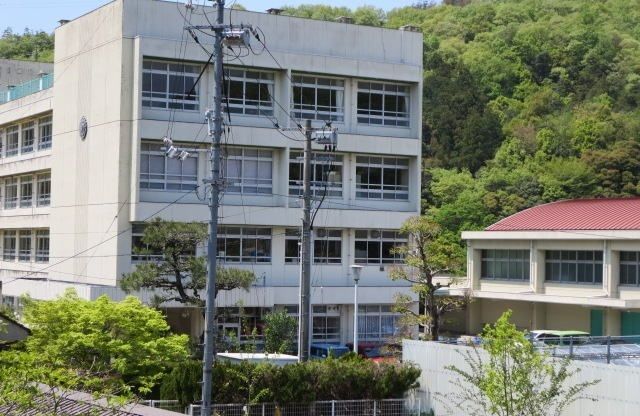 【Ｐｌａｃｅｄ　Iの小学校】