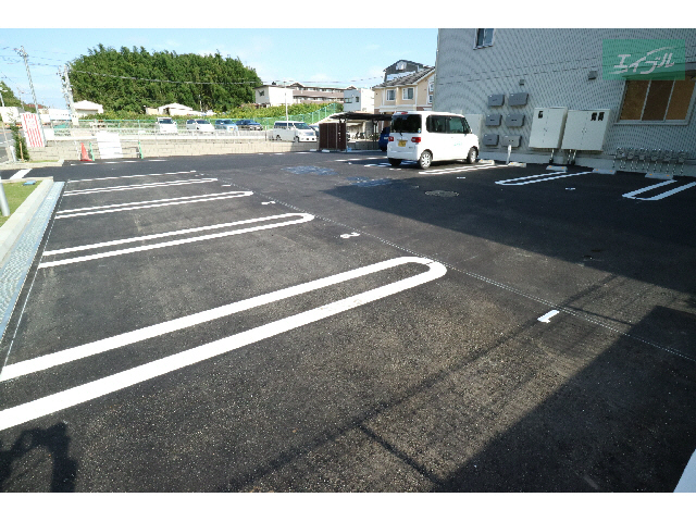 駐車場　駐車場