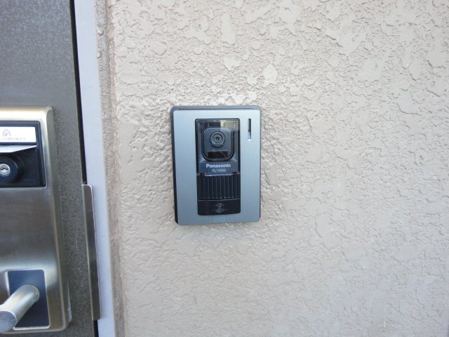 セキュリティ　カメラ付インターホン