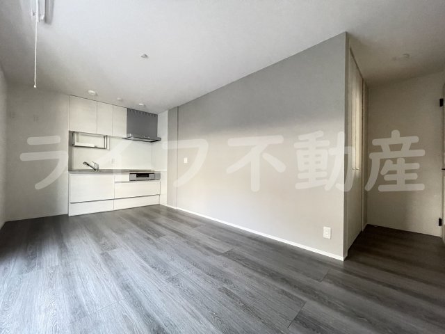 居室・リビング　こちらの居間で趣味の時間をお楽しみください