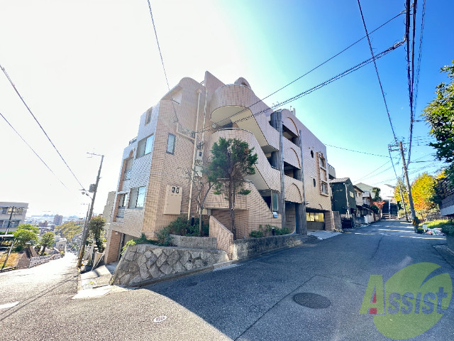 建物外観　御影山手の静かな住宅地