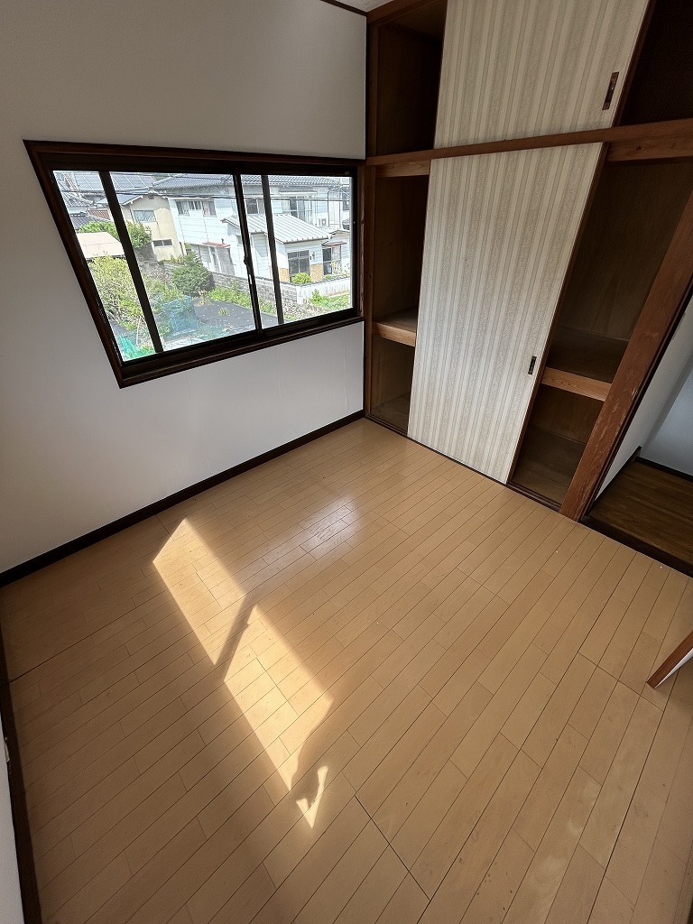 その他　２階洋室４．５帖