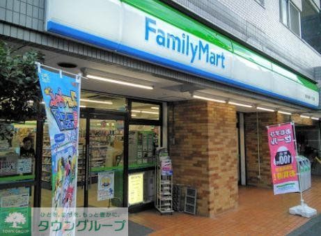 コンビニ　ファミリーマート大田大森中一丁目店（コンビニ）まで100m