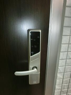 アミティコート茨木　セキュリティ　玄関キー